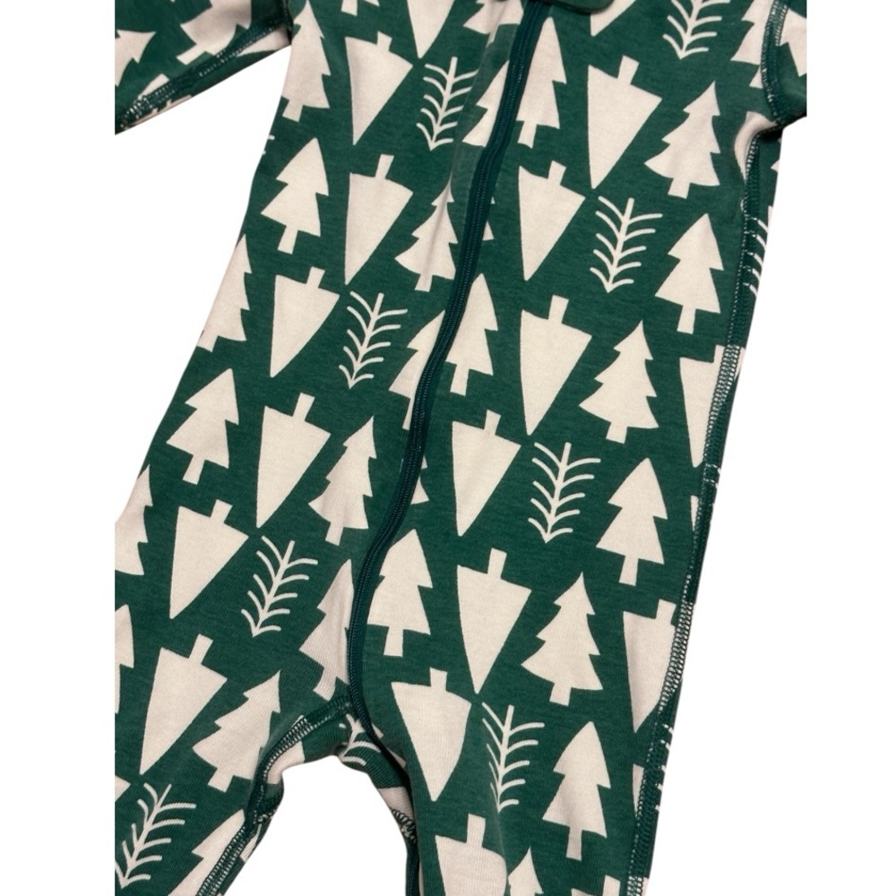 Hanna Andersson | Winter Green Zip Sleeper - Picture 4 of 4